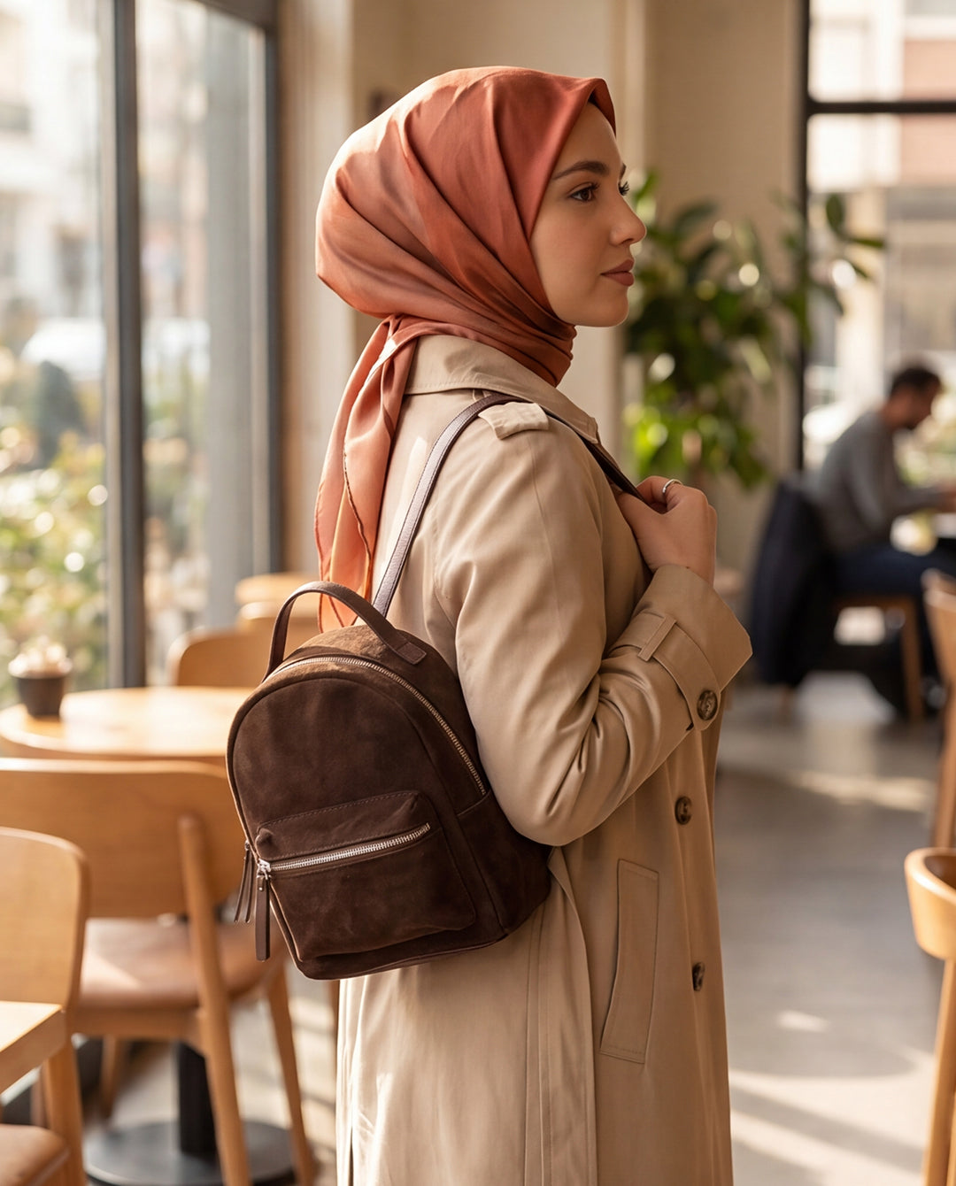 Arman _ Small Suede Backpack / brown