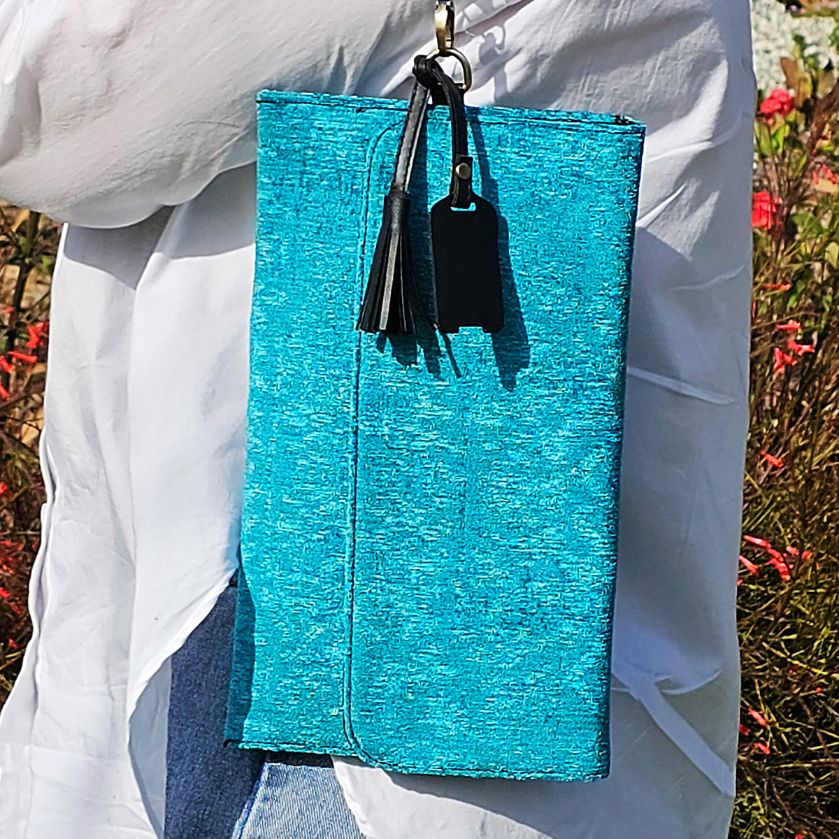 Clutch with BLACK Leather_Turquoise pattern