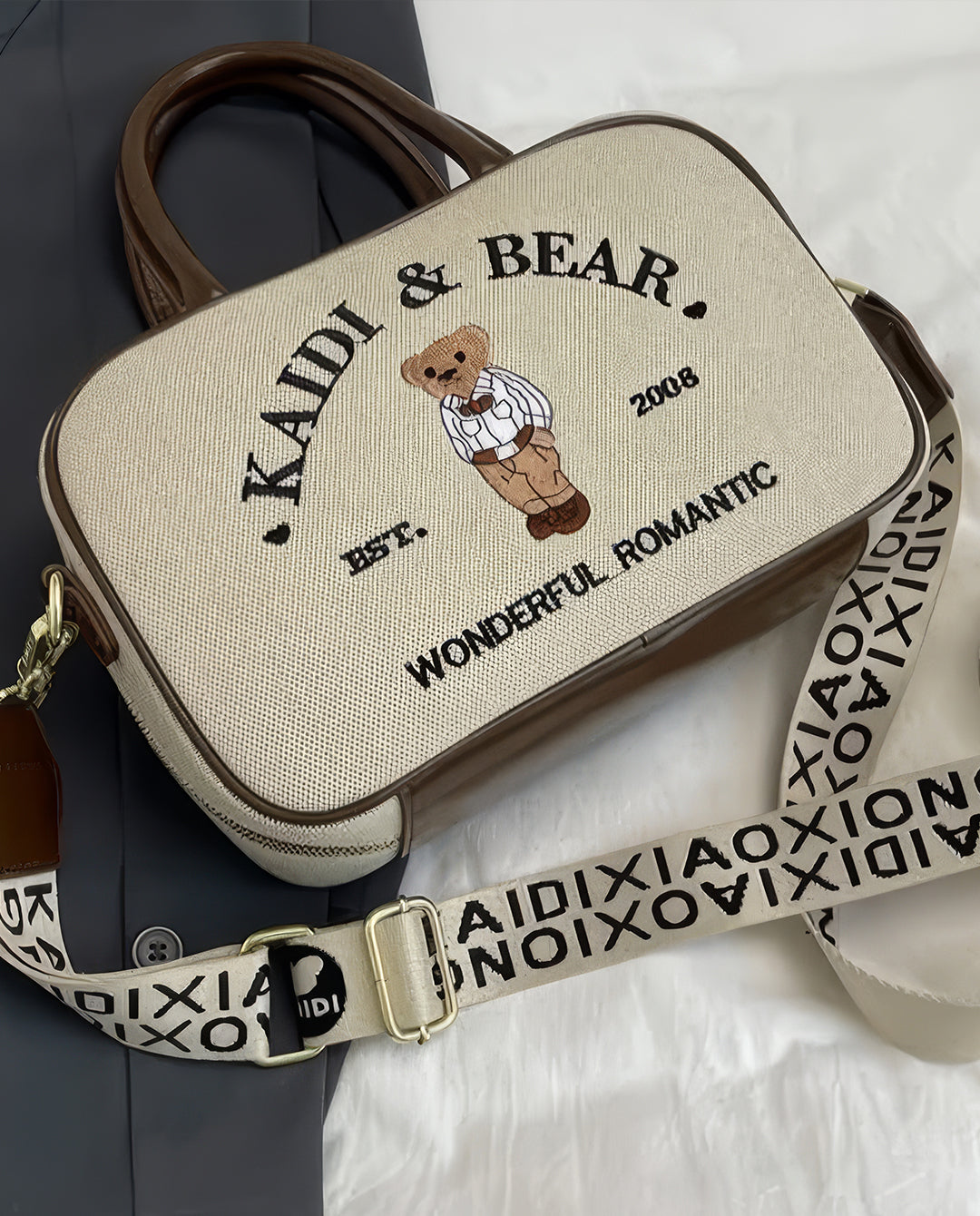 KAIDI & BEAR - squared design