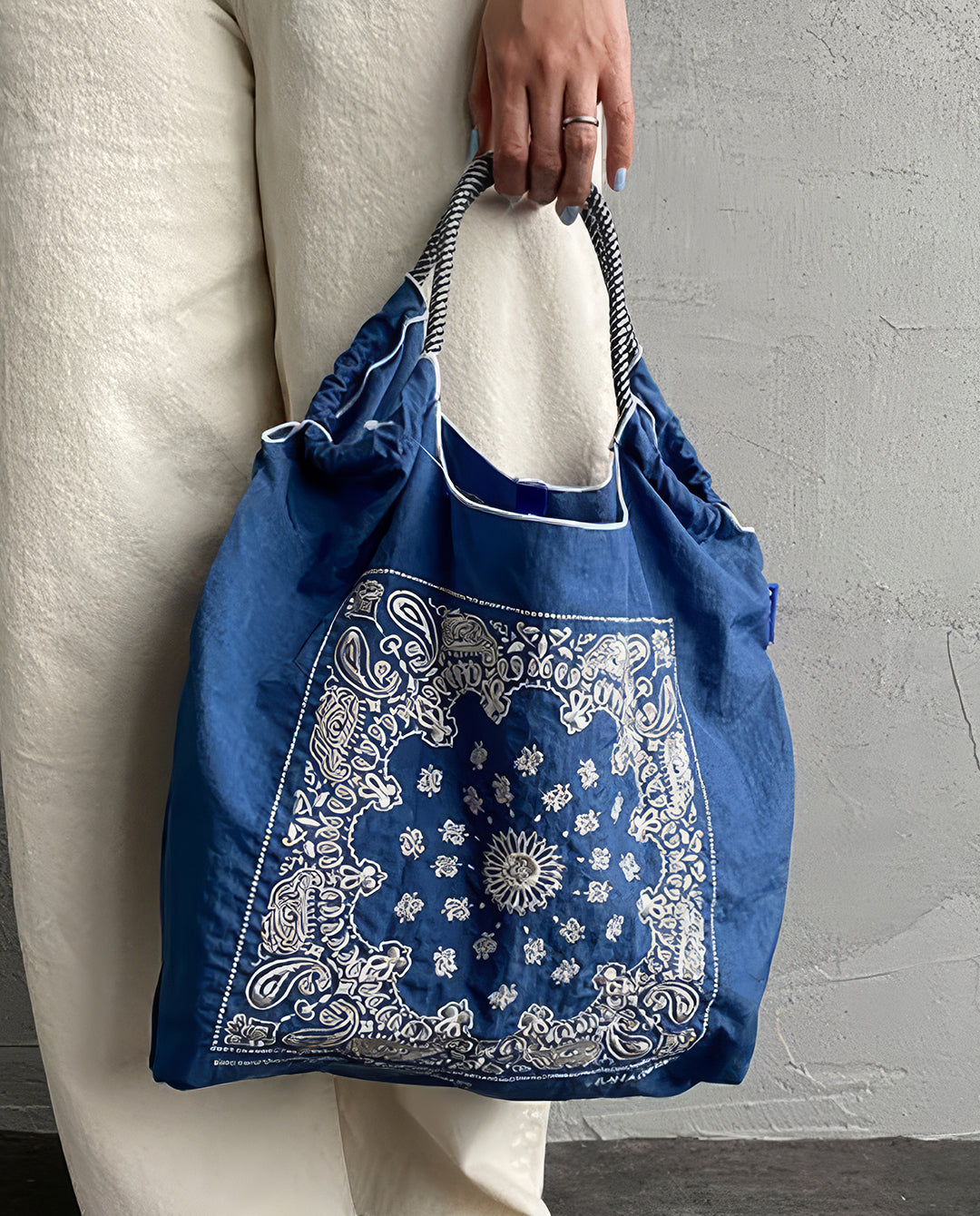 Bail&chain waterproof bag _ medium size