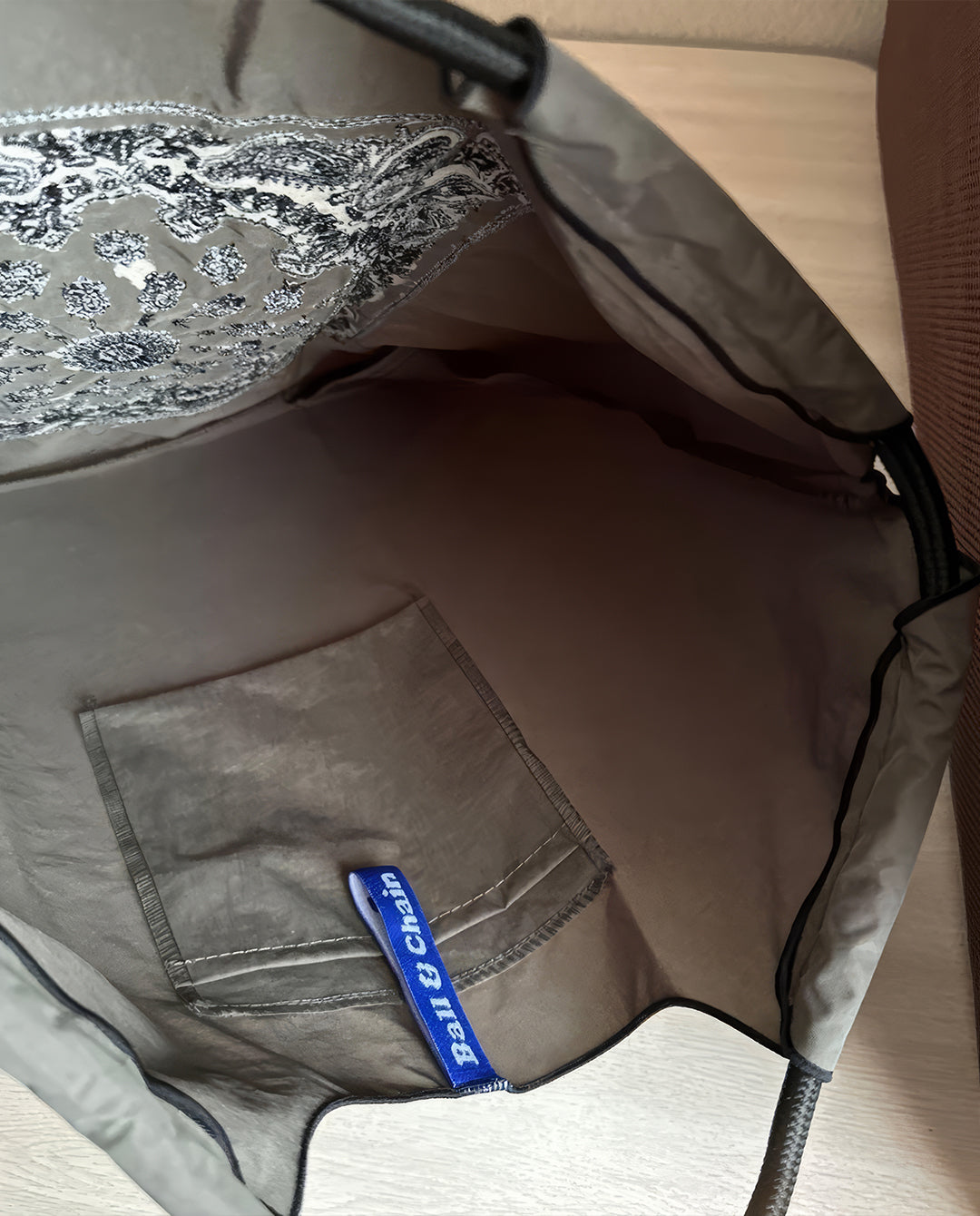 Bail&chain waterproof bag _ medium size