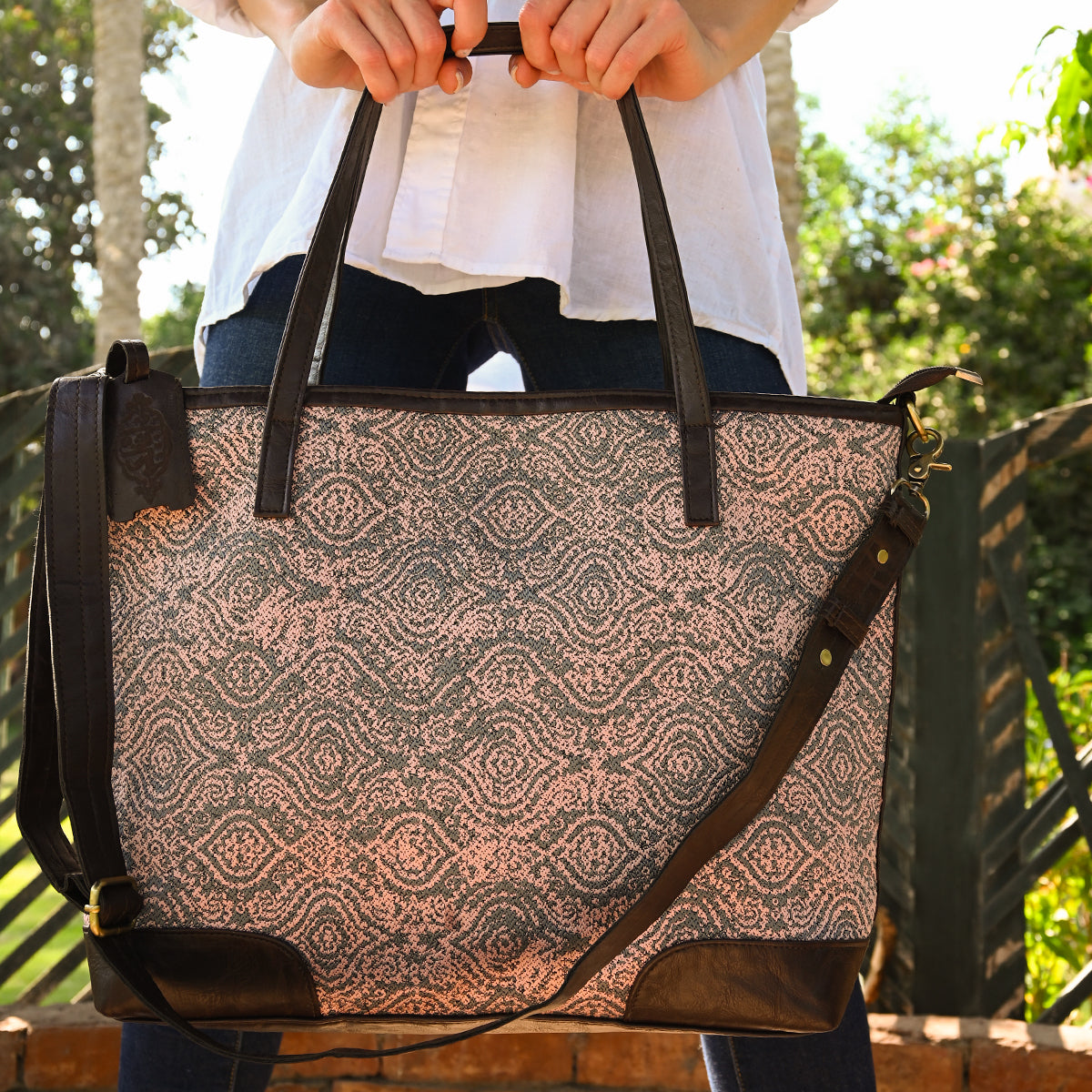 Persian Pattern _Shoulder / Cross Bag_Brown