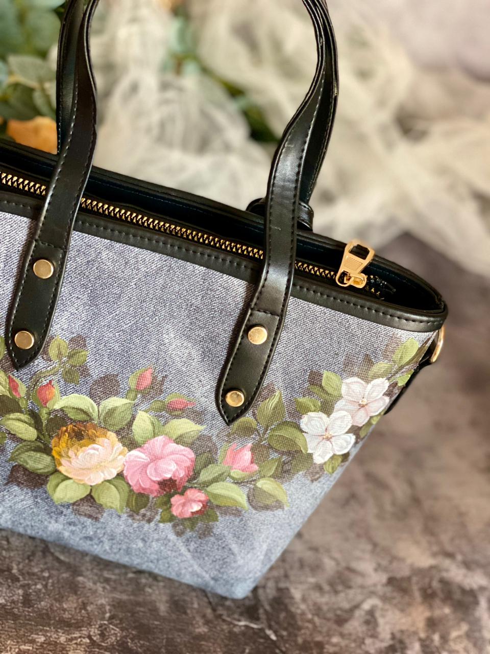 ( PRE- ORDER ) Flowery Shiraz_Small Cross-bag _ Gray