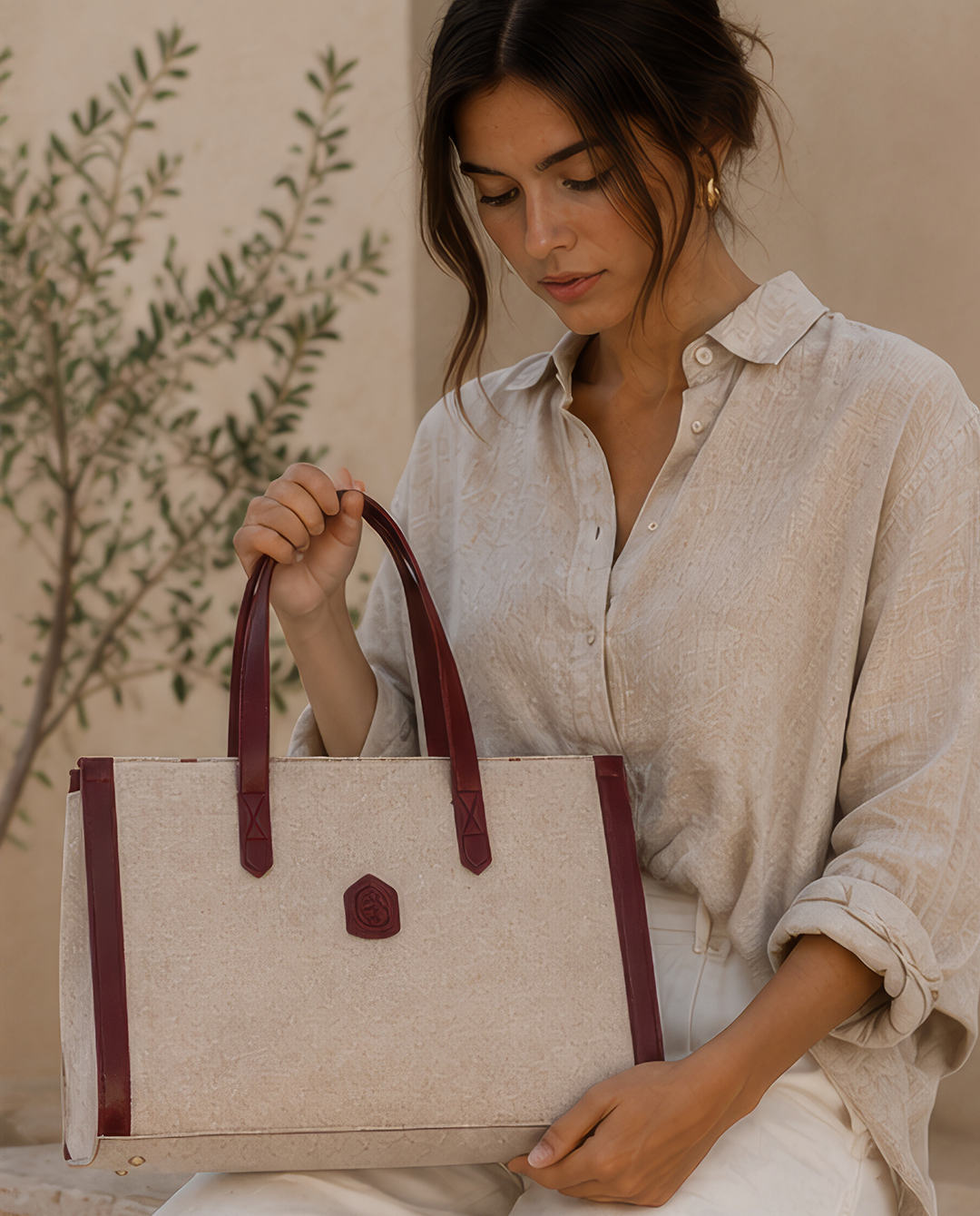ara - Classic Canvas Tote Bag