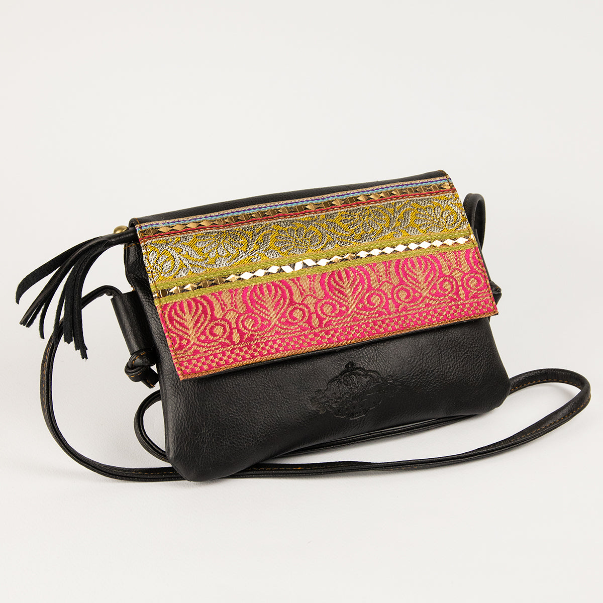 Cross-bag with Indian Serma handmade Fabric _black leather