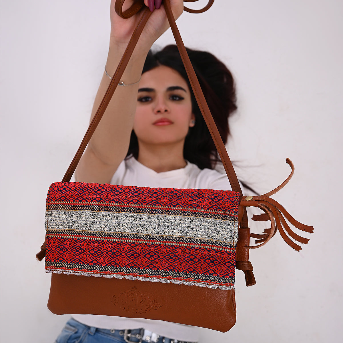 Cross-bag with Indian Serma handmade Fabric _Camel leather