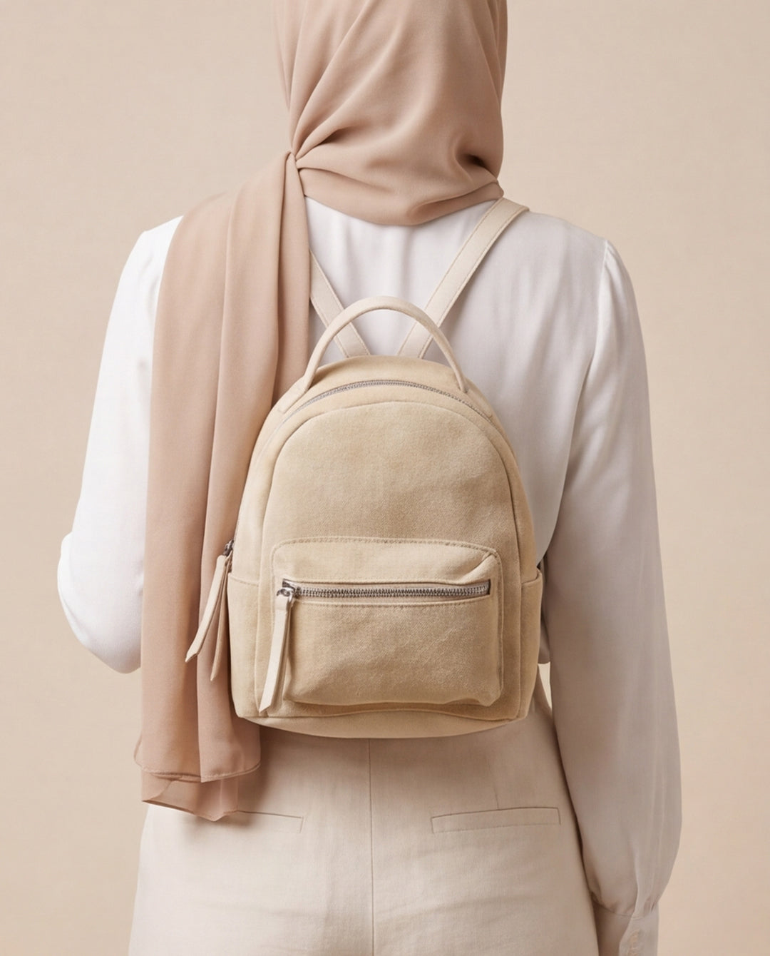 Arman _ Small Suede Backpack / crame