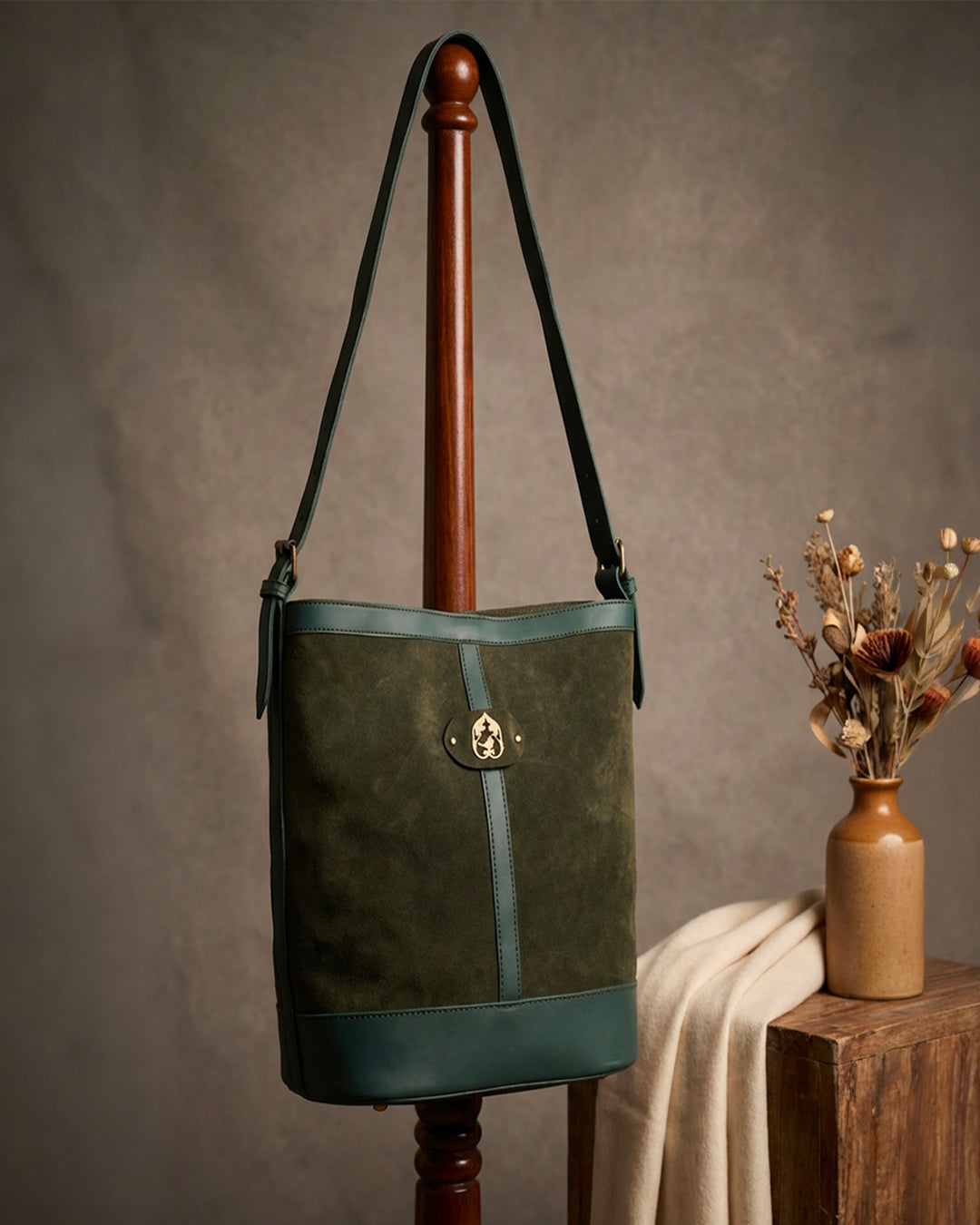 maral suede bag - olive green