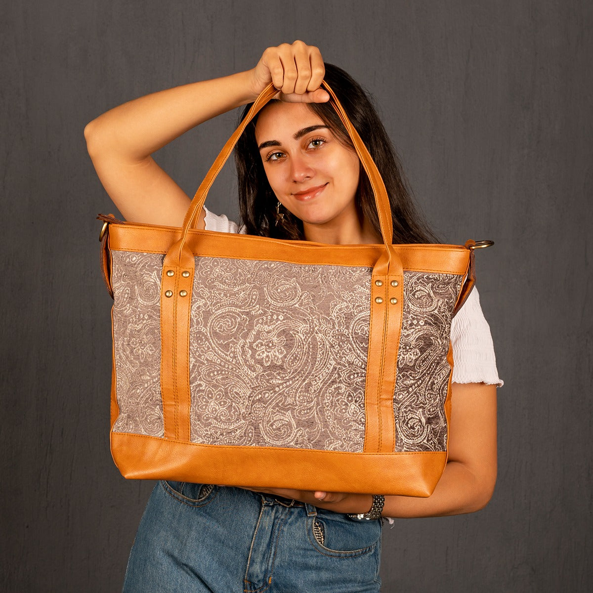 CITYbag_ gray Kashmir pattern_brown camel
