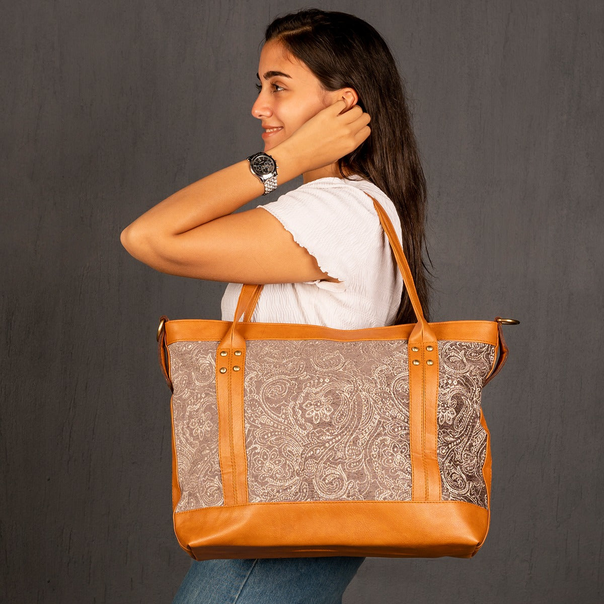 CITYbag_ gray Kashmir pattern_brown camel